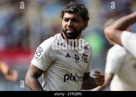 Rio de Janeiro, Brésil. 1er décembre 2024. RIO DE JANEIRO, BRÉSIL - 01 DÉCEMBRE : GABRIEL BARBOSA de Flamengo regarde avant le match entre Flamengo et Internacional dans le cadre de Brasileirao 2024 au stade Maracana le 1er décembre 2024 à Rio de Janeiro, Brésil. Crédit : Ruano Carneiro/Alamy Live News Banque D'Images