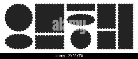Ensemble vectoriel de bordure festonnée noire dans différentes formes. Formes de cercle, carrées, ovales et rectangulaires avec bords de dentelle à volants. Étiquettes de coquille Saint-Jacques, cadres de fleurs ou éléments de zone de texte courbés sur fond blanc Illustration de Vecteur