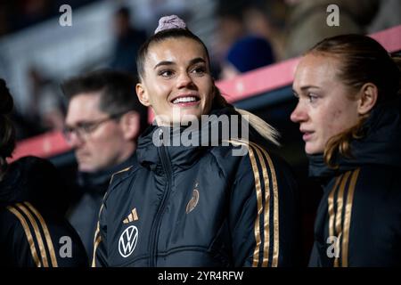 Selina Cerci (Deutschland, #25), GER, Deutschland vs Italien, Frauen Fussball Nationalmannschaft, Testspiel UEFA Womens Euro 2025, saison 2024/2025, 02.12.2024 Foto : Eibner-Pressefoto/Michael Memmler Banque D'Images