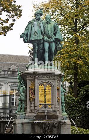 Petite place Zabel de style néo-Renaissance avec la sculpture des comtes d'Egmont et Hoorn, place du petit Sablon, Bruxelles, Belgique, Europe Banque D'Images