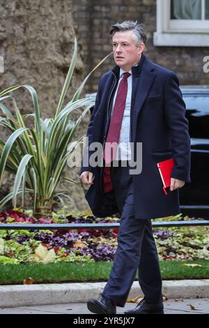 Londres, Royaume-Uni. 02 décembre 2024. Jonathan Ashworth, ancien payeur général fantôme et ancien député travailliste, maintenant directeur général du groupe de réflexion Labour Together, est vu à Downing Street cet après-midi. Crédit : Imageplotter/Alamy Live News Banque D'Images