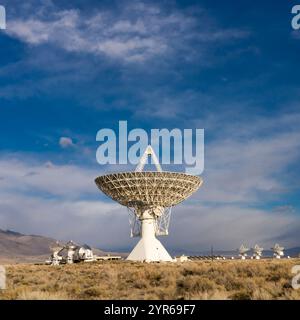 MARS 2021, Owens Valley Radio Observatory (OVRO), Bishop, Californie, États-Unis - centre de recherche de Cal Tech - vue de 130 pieds plat Banque D'Images