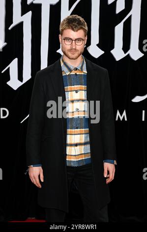 Linus Weber BEI der Premiere des Kinofilms 'Nosferatu - Der Untote' im Zoo Palast. Berlin, 02.12.2024 Banque D'Images