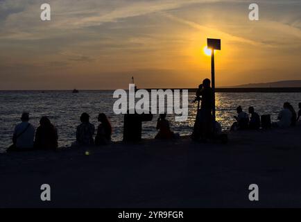 Vieux port avec Musée des civilisations de l'Europe, Fort Saint-Jean, Palais du Pharao, notre-Dame de la Grande, Palais Longchamp le 14 août 2024 à Marseille, France. Photographe : ddp images / STAR-images Banque D'Images