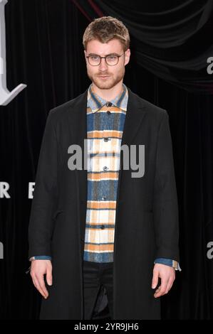 Linus Weber BEI der Premiere des Kinofilms Nosferatu - Der Untote im Zoo Palast. Berlin, 02.12.2024 *** Linus Weber à la première du film Nosferatu les morts-vivants au Zoo Palast Berlin, 02 12 2024 Foto:Xn.xKubelkax/xFuturexImagex nosferatu 4367 Banque D'Images