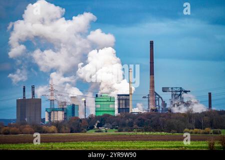 Hüttenwerke Krupp-Mannesmann, HKM à Duisburg-Hüttenheim, 2 hauts fourneaux, cokerie, nuage de trempe, sur la gauche, la centrale au gaz, co Banque D'Images