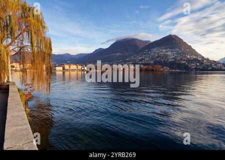 Lugano et son lac - Canton Tessin, Suisse Banque D'Images