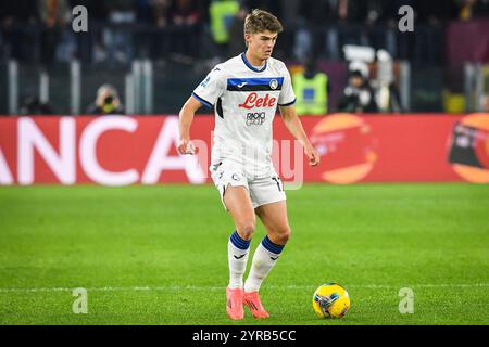 Rome, Italie. 02 décembre 2024. Charles DE KETELAERE d'Atalanta lors du championnat italien Serie A match de football entre AS Roma et Atalanta BC le 2 décembre 2024 au Stadio Olimpico à Rome, Italie - photo Matthieu Mirville (M Insabato)/DPPI crédit : DPPI Media/Alamy Live News Banque D'Images