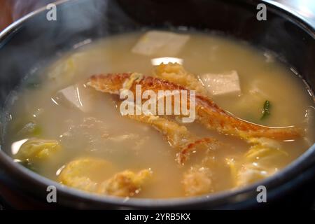 La soupe séchée à la gueule de bois jaune est la nourriture classique à la gueule de bois en Corée Banque D'Images