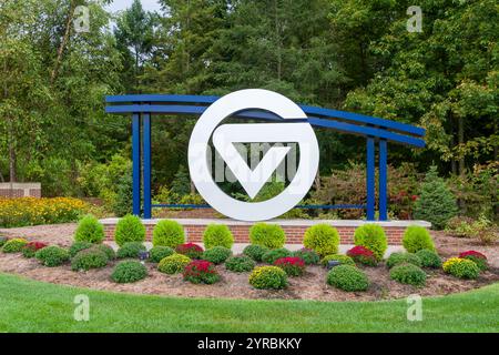 ALLENDALE, mi, États-Unis, 20 SEPTEMBRE 2024 : logo sur le campus de la Grand Valley State University. Banque D'Images