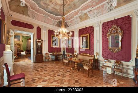 La salle des framboises (salon Malinowy) au Palais Wilanów à Varsovie, Pologne Banque D'Images