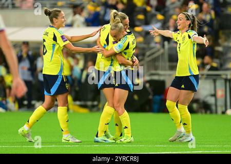 Stockholm, Suède. 03 décembre 2024. Stockholm Arena, Stockholm, Suède, 3 décembre 2024 : la Suède célèbre son but dans le match Womens European Qualifiers le 3 décembre 2024 entre la Suède et la Serbie à Stockholm Arena à Stockholm, Suède (Peter Sonander/SPP) crédit : SPP Sport Press photo. /Alamy Live News Banque D'Images