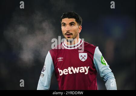 Carlos Soler de West Ham United lors du match de premier League au King Power Stadium de Leicester. Date de la photo : mardi 3 décembre 2024. Banque D'Images