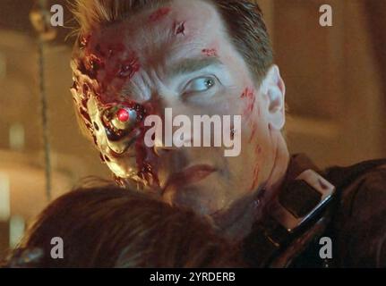 TERMINATOR 2 : JOUR DU JUGEMENT 1991 TriStar Pictures film avec Arnold Schwarzenegger comme Terminator Banque D'Images