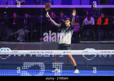 Milan, Italie. 03 décembre 2024. Alejandro Arroyo (ESP) célèbre le match Milano Premiere Padel P1 entre Emilio Sanchez Chamero (ESP)/Javier Valdes (CHI) vs Alejandro Ruiz (ESP)/Alejandro Arroyo (ESP) à Allianz Cloud Arena. Crédit : SOPA images Limited/Alamy Live News Banque D'Images