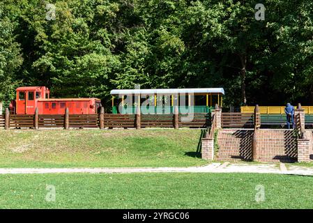 Le train forestier à voie étroite à Szilvasvarad en Hongrie Banque D'Images