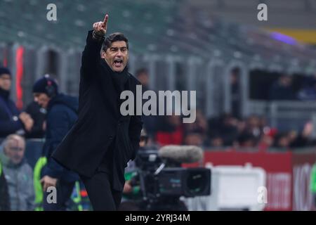 Milan, Italien. 03 décembre 2024. Paulo Fonseca, entraîneur principal de l'AC Milan, fait des gestes lors du match de football Coppa Italia 2024/25 entre l'AC Milan et l'US Sassuolo au stade San Siro crédit : dpa/Alamy Live News Banque D'Images