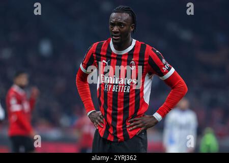 Milan, Italien. 03 décembre 2024. Tammy Abraham de l'AC Milan regarde pendant le match de football Coppa Italia 2024/25 entre l'AC Milan et l'US Sassuolo au stade San Siro crédit : dpa/Alamy Live News Banque D'Images