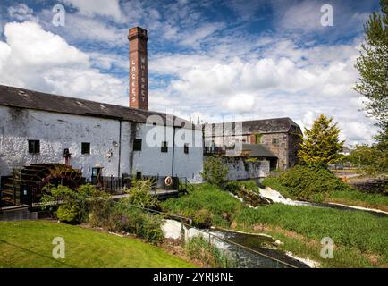 Irlande, comté de Westmeath, Kilbeggan, distillerie de whisky à côté de la rivière Brosna Banque D'Images