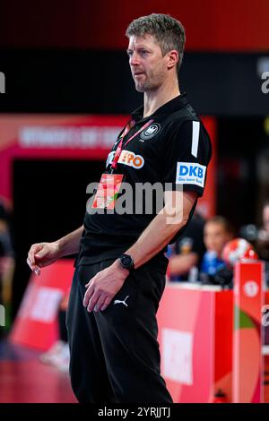 Innsbruck, Autriche. 03 décembre 2024. Handball, femmes : Championnat d'Europe, Islande - Allemagne, tour préliminaire, Groupe F, Hall olympique. L'entraîneur national Markus Gaugisch. Crédit : Marco Wolf/dpa/Alamy Live News Banque D'Images