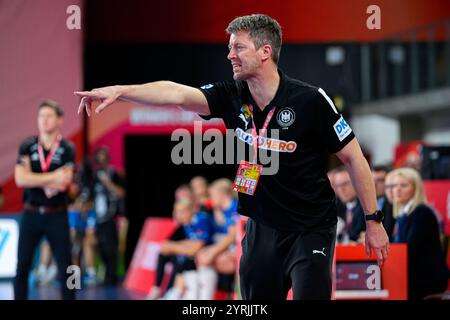Innsbruck, Autriche. 03 décembre 2024. Handball, femmes : Championnat d'Europe, Islande - Allemagne, tour préliminaire, Groupe F, Hall olympique. L'entraîneur national Markus Gaugisch. Crédit : Marco Wolf/dpa/Alamy Live News Banque D'Images