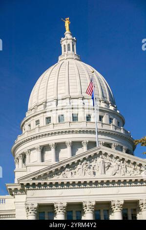 Extérieur du bâtiment du Capitole de l'État du Wisconsin. Madison. Wisconsin, États-Unis Banque D'Images