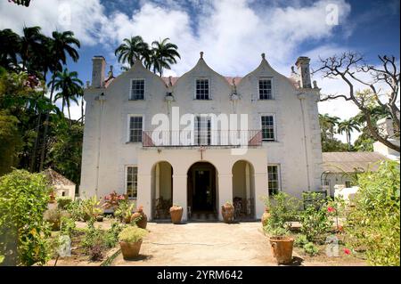 Barbados, North East Coast, composé Nicholas Abbey : composé Nicholas Abbey Museum / Old Sugar Plantation House b.1650). Extérieur de la maison de plantation Banque D'Images