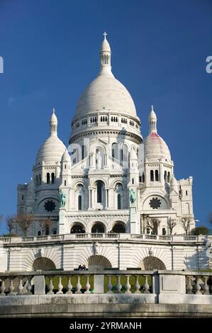 Vue matinale de la Basilique du Sacré-coeur. Montmartre. Paris. France. Banque D'Images