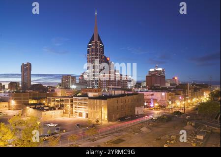 Centre-ville le long de la rivière Cumberland. Nashville. Tennessee. ÉTATS-UNIS Banque D'Images