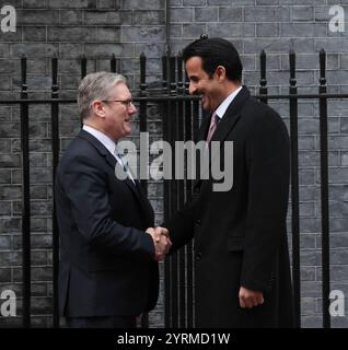 Londres, Royaume-Uni. 04th Dec, 2024. Le premier ministre britannique Sir Keir Starmer accueille l'émir du Qatar Cheikh Tamim Bin Hamad Al Thani à Londres le mercredi 4 décembre 2024. L'émir effectue une visite d'État de deux jours au Royaume-Uni. Photo de Hugo Philpott/UPI crédit : UPI/Alamy Live News Banque D'Images