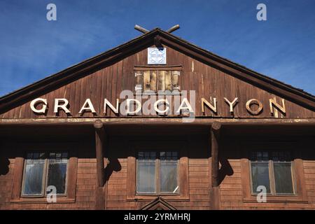 Dépôt de train touristique du Grand Canyon, Grand Canyon Village, Parc national du Grand Canyon, Arizona, États-Unis Banque D'Images