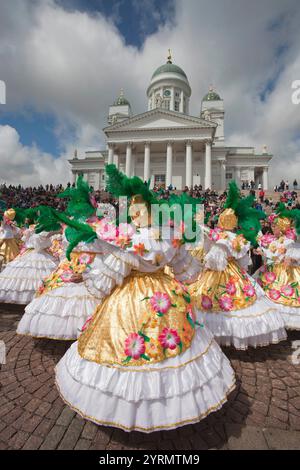 La Finlande, Helsinki, Helsinki Samba Journée carnaval à la place du Sénat, Senaatintori, NR Banque D'Images