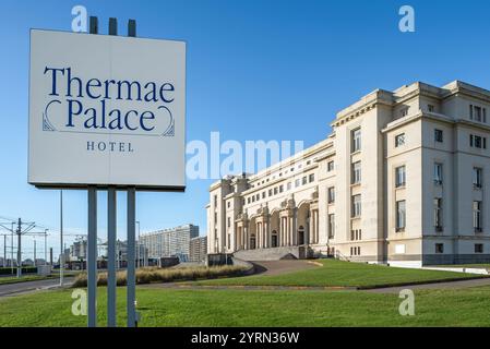 Thermae Palace Hôtel, anciens thermes côtiers / spa de style Art Déco de 1933 à la station balnéaire Ostende / Ostende, Flandre occidentale, Belgique Banque D'Images