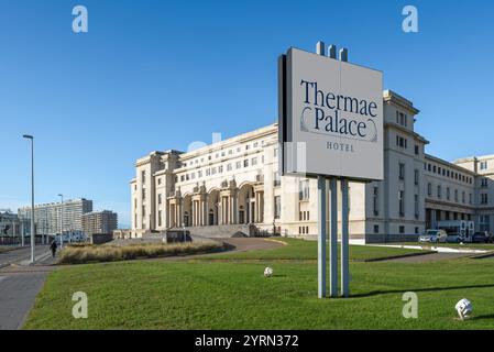 Thermae Palace Hôtel, anciens thermes côtiers / spa de style Art Déco de 1933 à la station balnéaire Ostende / Ostende, Flandre occidentale, Belgique Banque D'Images