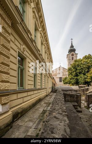 Eglise François dans le centre historique de la ville des cinq Eglises, Pécs, Hongrie Banque D'Images