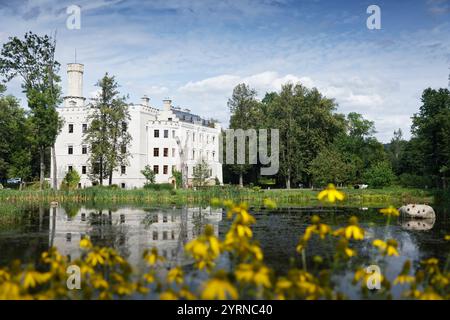 Schoss Fischbach, château de Karpniki, Jelenia Gora, Hirschberger Tal, basse-Silésie, Pologne Banque D'Images