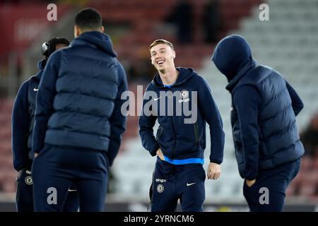 Cole Palmer de Chelsea inspecte le terrain avant le match de premier League au St Mary's Stadium de Southampton. Date de la photo : mercredi 4 décembre 2024. Banque D'Images