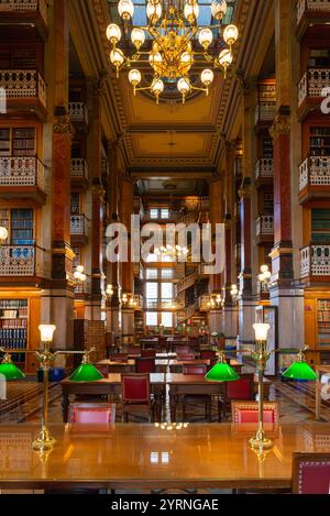 Des Moines, Iowa - États-Unis - 16 septembre 2024 : intérieur de la bibliothèque d'État de l'Iowa au bâtiment du Capitole de l'État de l'Iowa à des Moines, Iowa, Banque D'Images