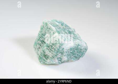 Pierre précieuse naturelle d'Amazonite avec couleur et texture distinctives. Banque D'Images