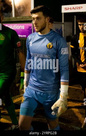 Leamington, Angleterre - 3 décembre 2024 : (nom) lors du match de Birmingham Senior Cup entre Leamington et Halesowen Town Banque D'Images