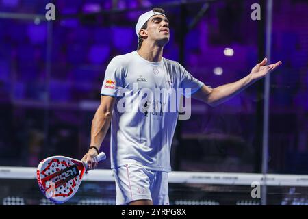 Milan, Italie. 04th Dec, 2024. Juan Lebron (ESP) réagit lors du match Milan Premiere Padel P1 entre Martin Di Nenno (ARG)/Juan Lebron (ESP) et Daniel Santigosa Sastre (ESP)/Miguel Lamperti (ARG) (absent) à Allianz Cloud Arena. Score final : Martin Di Nenno (ARG)/Juan Lebron (ESP) 6 - 4 : 6 - 1 Daniel Santigosa Sastre (ESP)/Miguel Lamperti (ARG). (Photo de Fabrizio Carabelli/SOPA images/Sipa USA) crédit : Sipa USA/Alamy Live News Banque D'Images