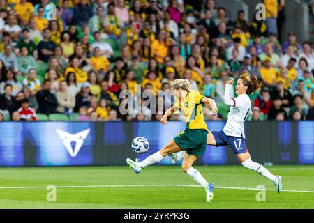 Melbourne, Australie, 4 décembre 2024. Charlotte Grant de l'équipe d'Australie en action lors du match amical international féminin de football entre les femmes australiennes et les femmes du Taipei chinois à AAMI Park le 4 décembre 2024 à Melbourne, en Australie. Crédit : Santanu Banik/Speed Media/Alamy Live News Banque D'Images