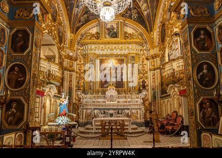 Intérieur de l'église Chiesa di Santa Maria della Purità à Gallipoli, Pouilles, Italie, Europe Banque D'Images