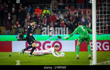 Cologne, Allemagne. 04 décembre 2024. Florian Kainz (Köln) 1. FC Köln - Hertha BSC Berlin 04.12.2024 Copyright (nur für journalistische Zwecke) par : Mo Banque D'Images