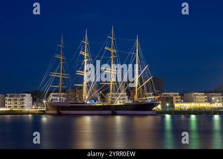 Navire Passat de nuit, Travemuende, ville hanséatique de Luebeck, Schleswig-Holstein, Allemagne Banque D'Images