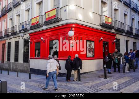 Extérieur de la Bola, une taverne historique à Madrid, Espagne Banque D'Images