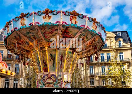 Un manège au Niklosmaart (marché Saint-Nicolas) place de Paris, Luxembourg City, Luxembourg Banque D'Images