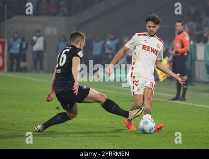 Jonjoe Kenny (Hertha, l) et Max Finkgraefe (Koeln), Koeln, Allemagne, 04.12.2024, DFB-Pokal ronde 16, 1. FC Koeln - Hertha BSC Berlin. LA RÉGLEMENTATION DFL INTERDIT TOUTE UTILISATION DE PHOTOGRAPHIES COMME SÉQUENCES D'IMAGES ANDMZZALAMY LIVE NEWS Banque D'Images