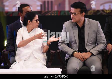 Kolkata, Inde. 04th Dec, 2024. Mamata Banerjee, ministre en chef du Bengale occidental, et Sourav Ganguly, ancien capitaine indien et ambassadeur de la marque du Bengale occidental, assistent à l'inauguration du 30e Festival international du film de Kolkata à Kolkata, en Inde, le 4 décembre 2024. (Photo de Debajyoti Chakraborty/NurPhoto)0 crédit : NurPhoto SRL/Alamy Live News Banque D'Images