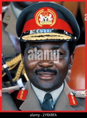 Yakubu Dan Yumma 'Jack' Gowon (né le 19 octobre 1934) nigérian ancien chef d'État et homme d'État qui a dirigé les efforts de guerre du gouvernement militaire fédéral pendant la guerre civile nigériane. Banque D'Images